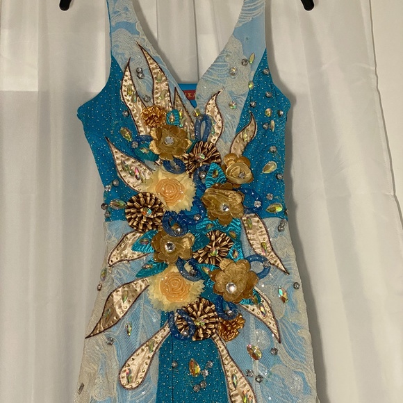 New Textured Blue Dress - Picture 3 of 6